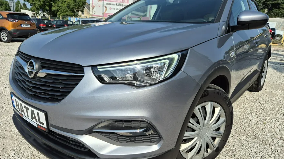 OPEL Grandland X -