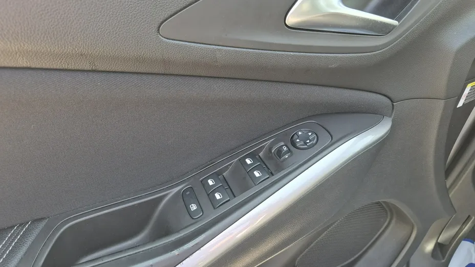 OPEL Grandland X -