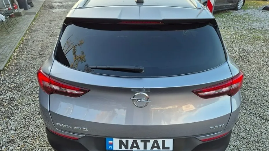 OPEL Grandland X -