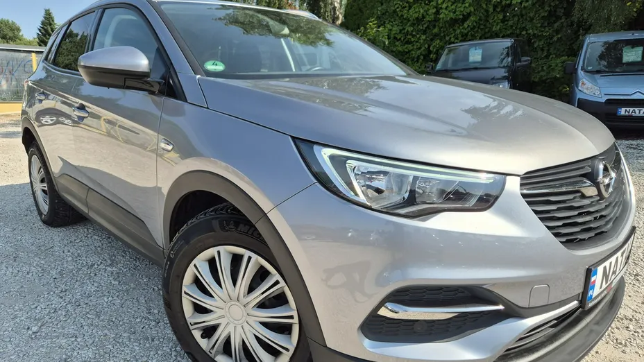 OPEL Grandland X -