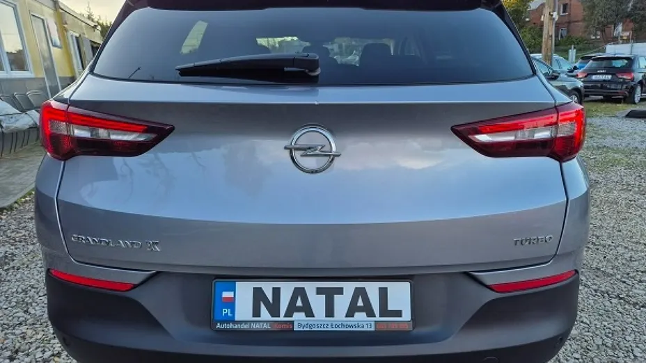 OPEL Grandland X -