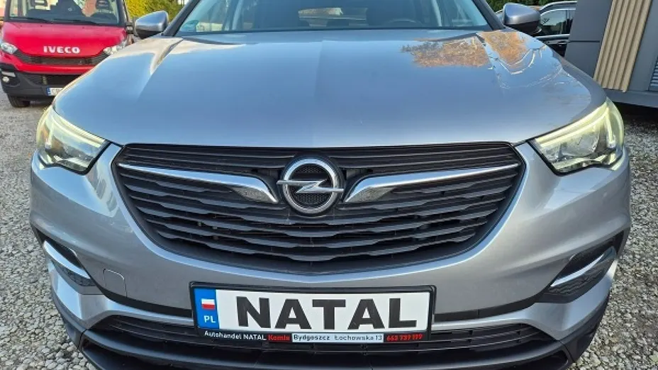 OPEL Grandland X -