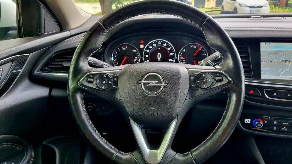 OPEL Insignia -