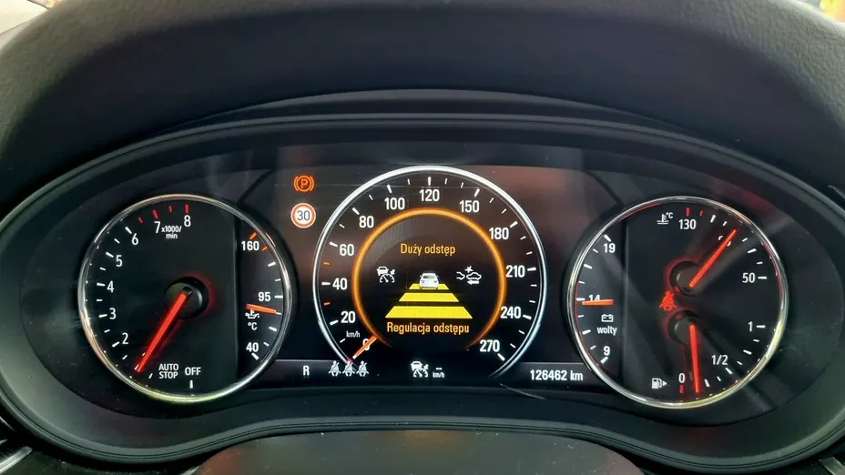 OPEL Insignia -