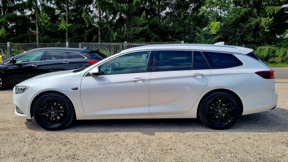 OPEL Insignia -
