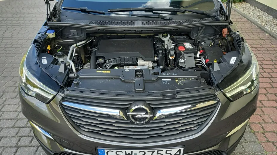 OPEL Grandland X -