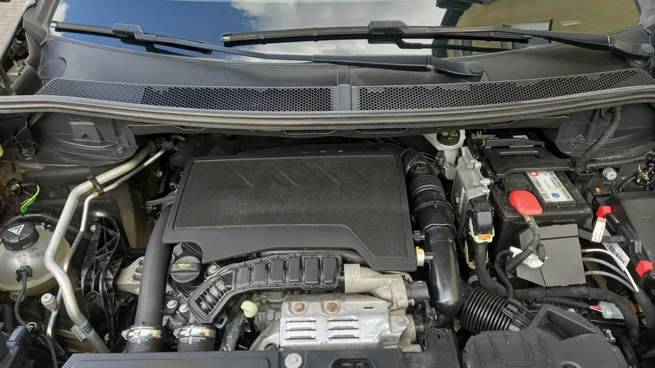 OPEL Grandland X -