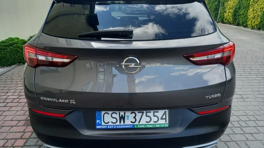 OPEL Grandland X -