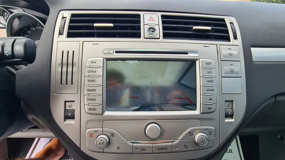 FORD Kuga -