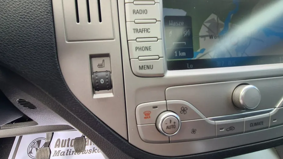 FORD Kuga -