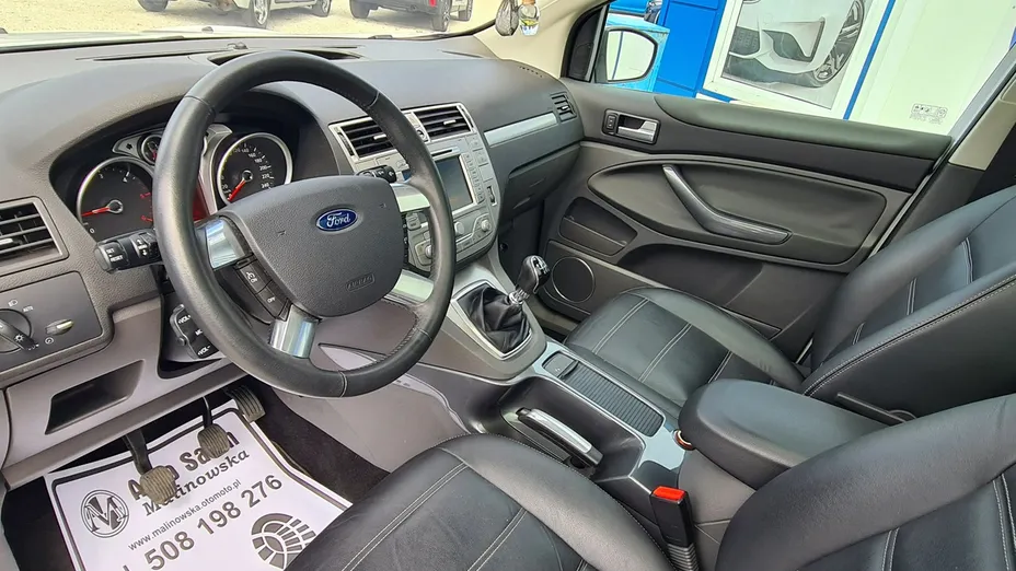 FORD Kuga -