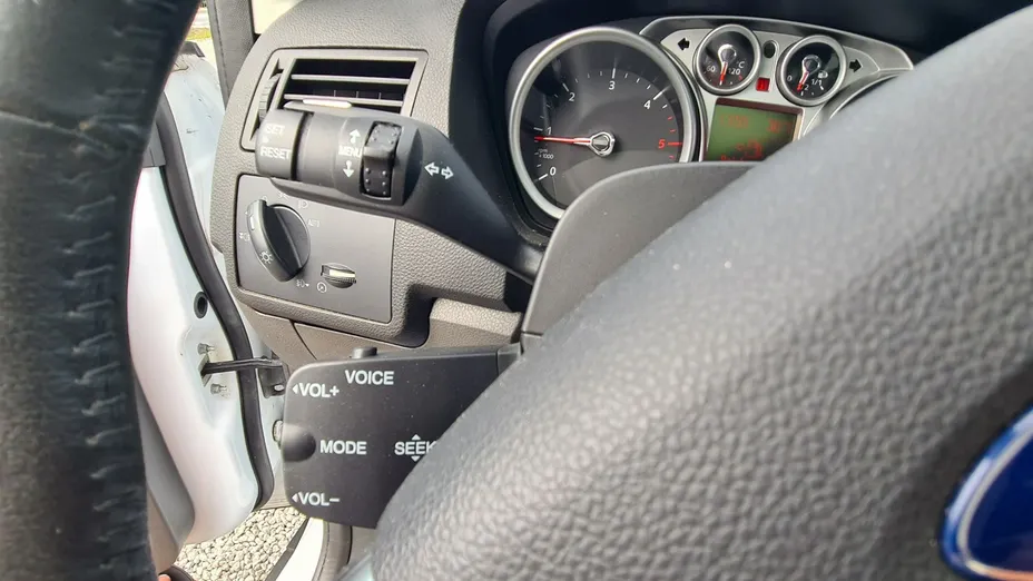 FORD Kuga -