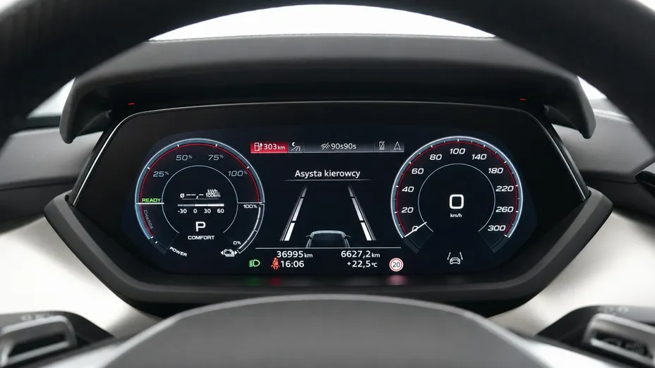 AUDI RS e-tron -