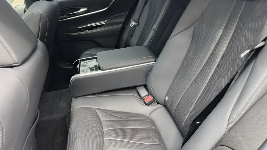 TOYOTA Mirai -