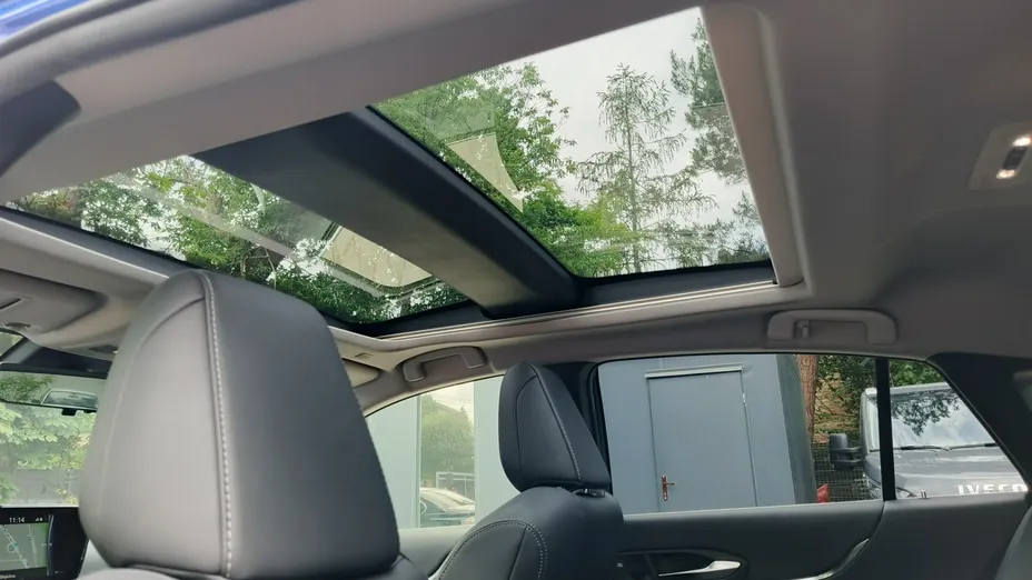 TOYOTA Mirai -