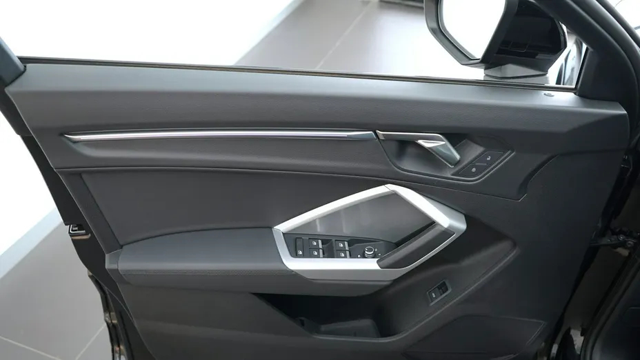 AUDI Q3 Sportback -