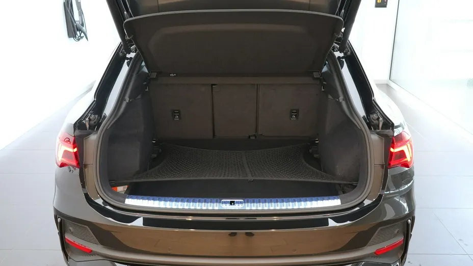 AUDI Q3 Sportback -