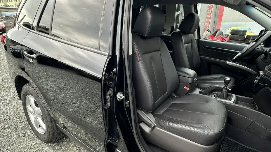 HYUNDAI Santa Fe -