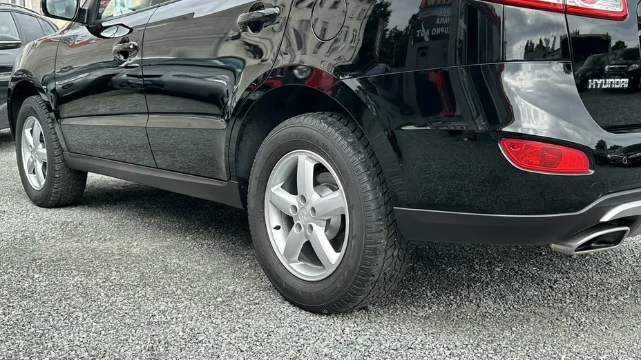 HYUNDAI Santa Fe -