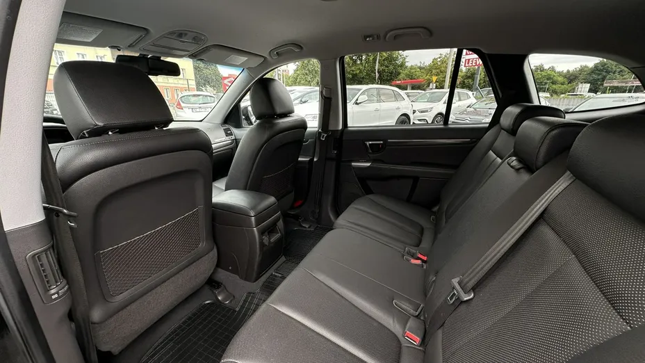 HYUNDAI Santa Fe -