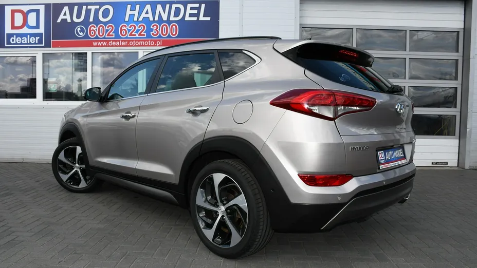 HYUNDAI Tucson -