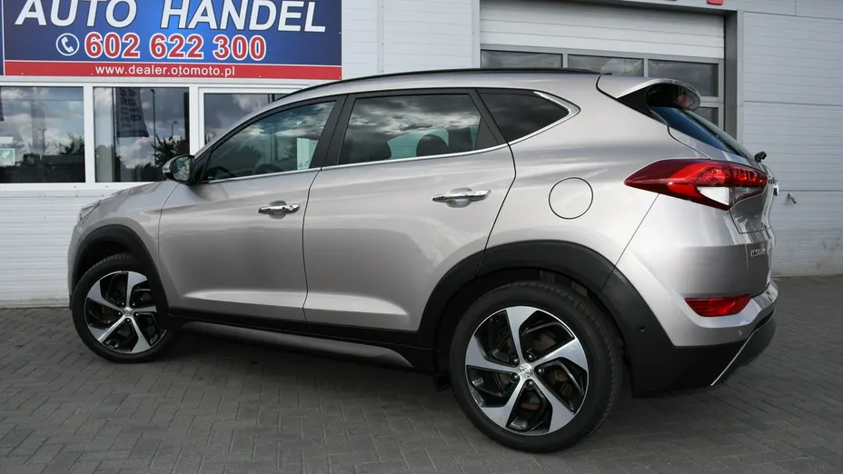 HYUNDAI Tucson -