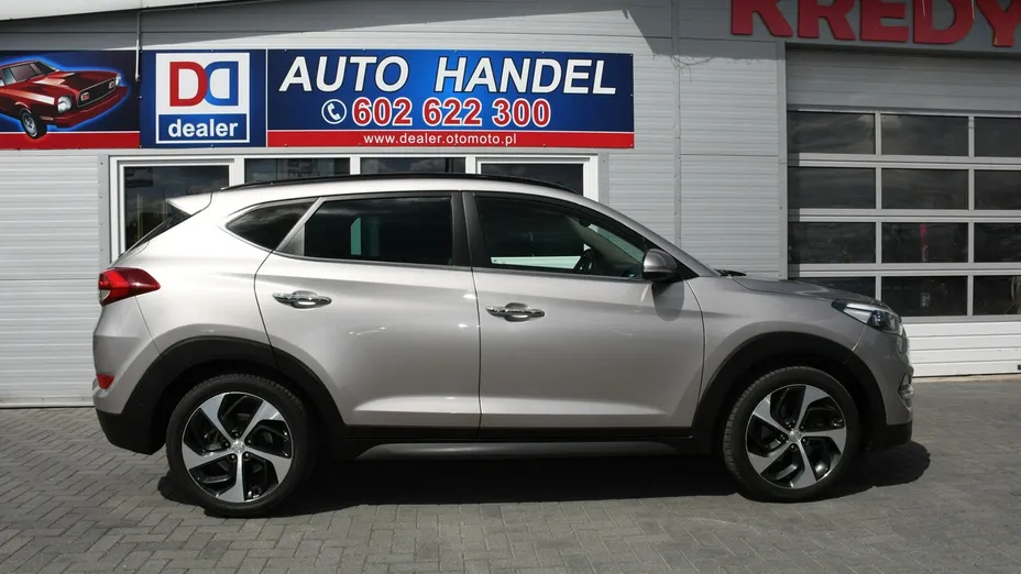 HYUNDAI Tucson -