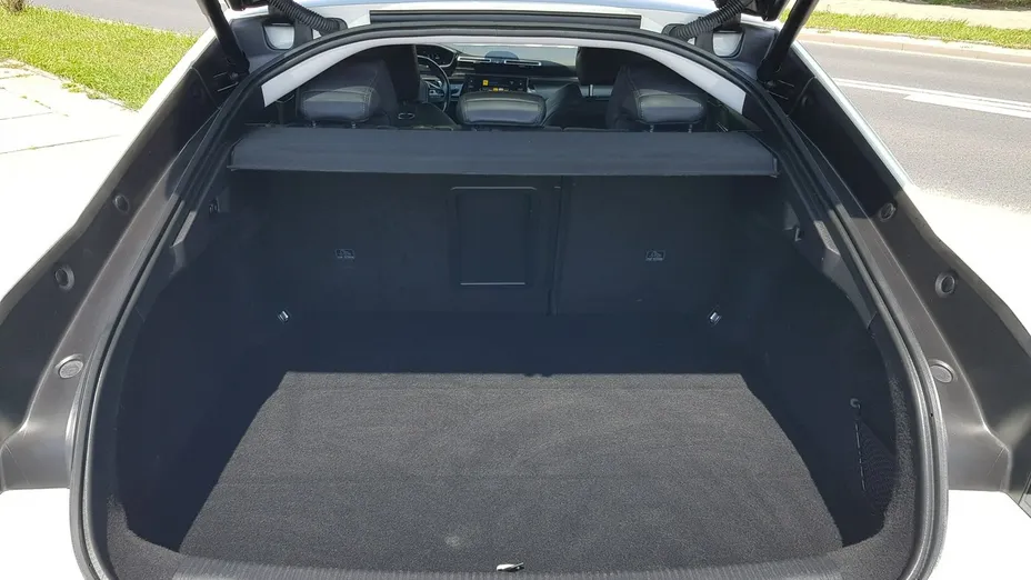 PEUGEOT 508 -