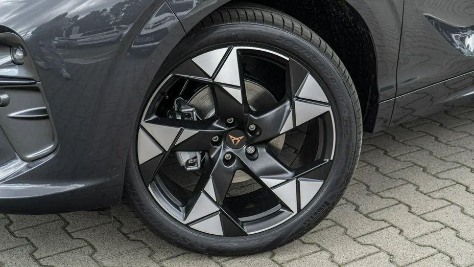 CUPRA Terramar -