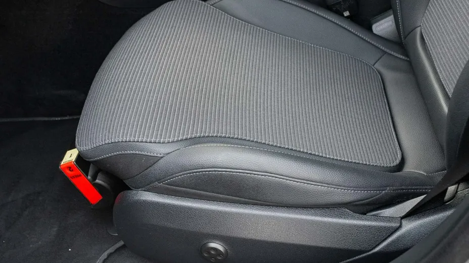 MERCEDES-BENZ C Klasa -