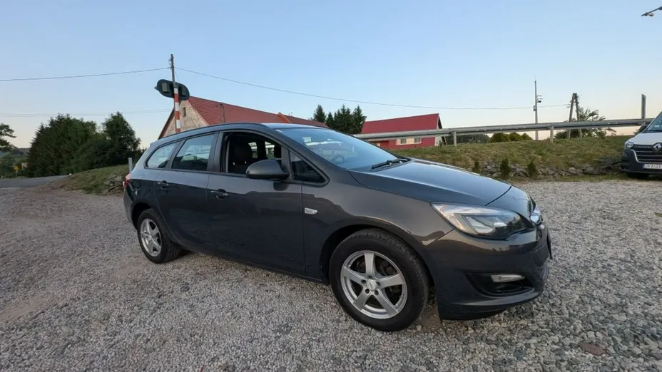 OPEL Astra -