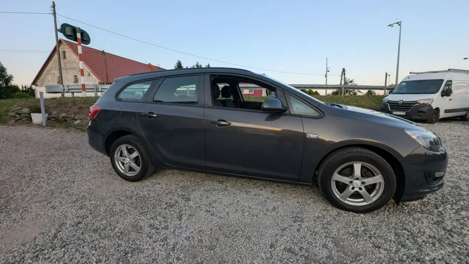 OPEL Astra -