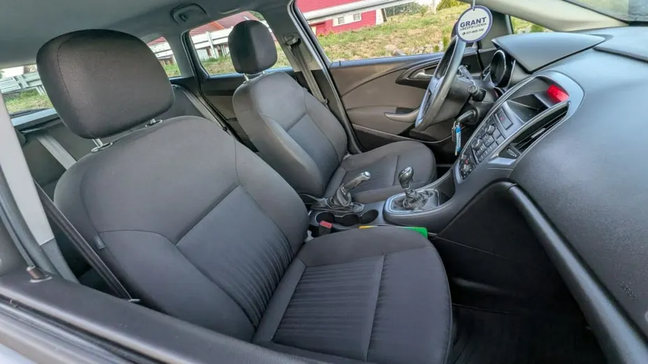 OPEL Astra -