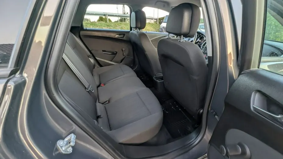 OPEL Astra -