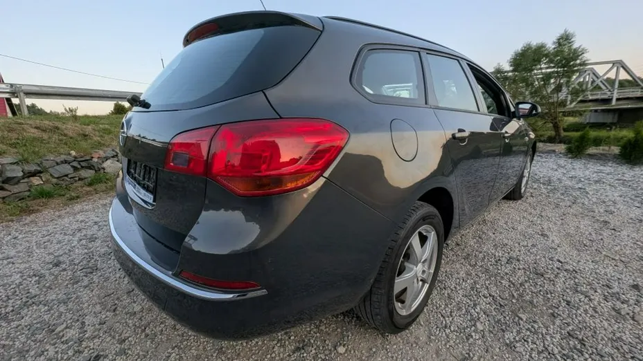 OPEL Astra -