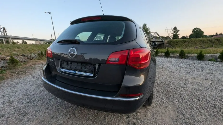 OPEL Astra -