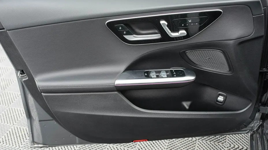 MERCEDES-BENZ C Klasa -