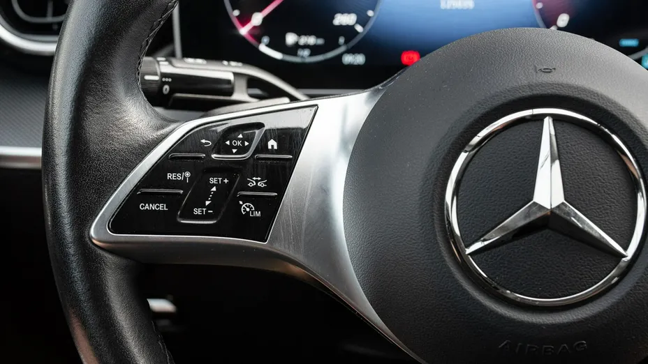 MERCEDES-BENZ C Klasa -