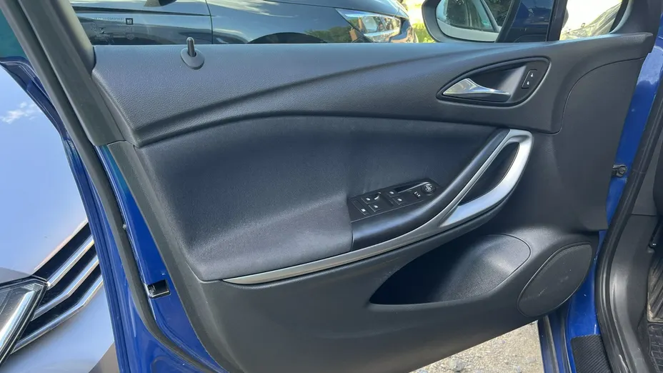 OPEL Astra -