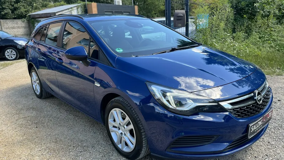 OPEL Astra -