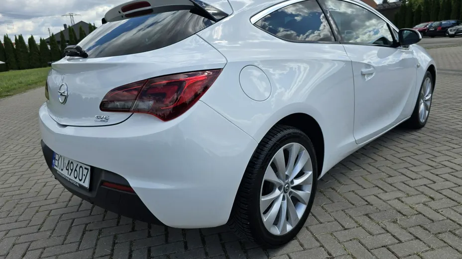 OPEL Astra -