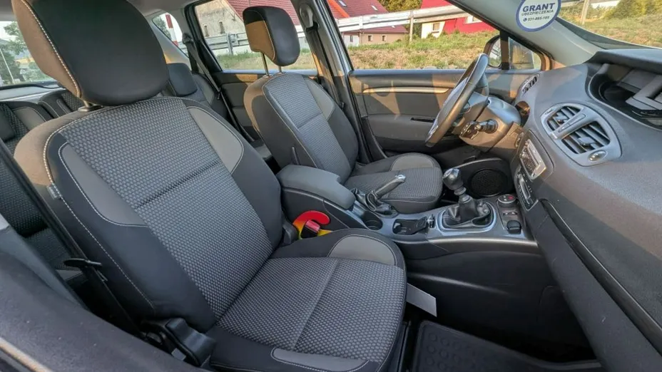 RENAULT Scenic -