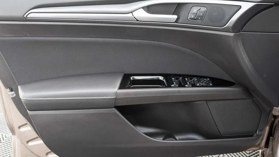 FORD Mondeo -