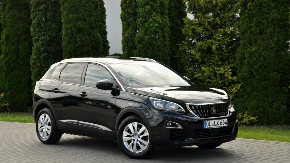 PEUGEOT 3008 -