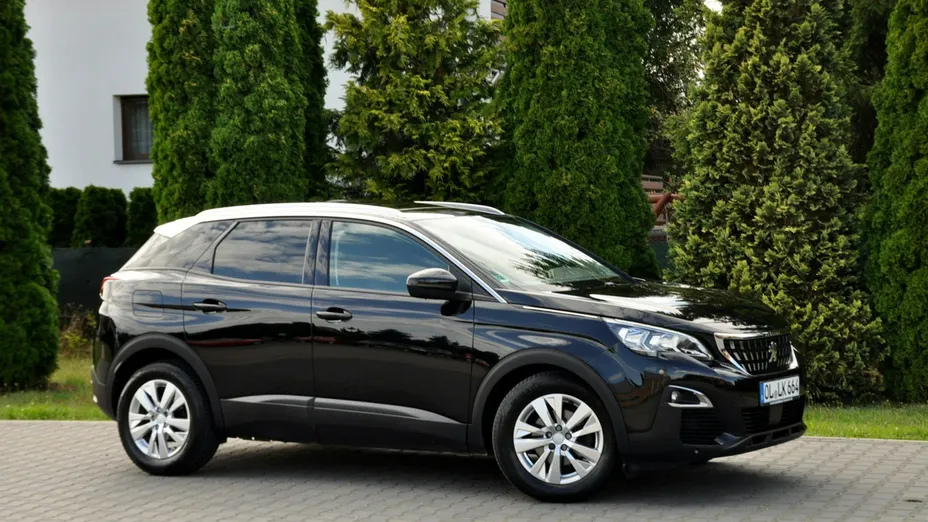 PEUGEOT 3008 -