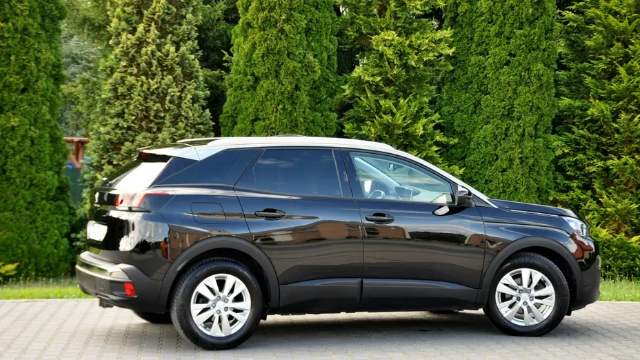 PEUGEOT 3008 -