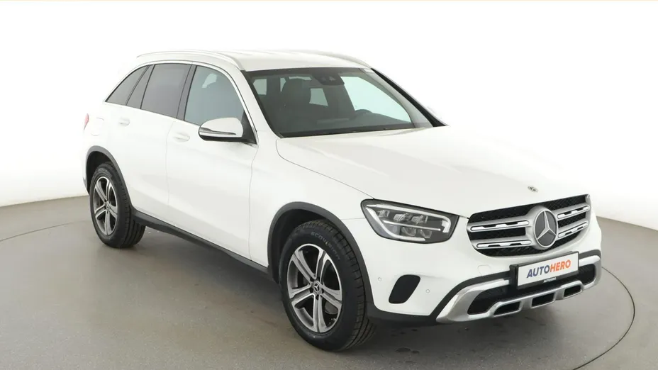 MERCEDES-BENZ GLC -