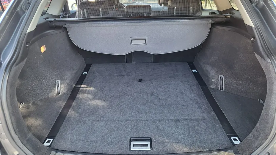 TOYOTA Avensis -