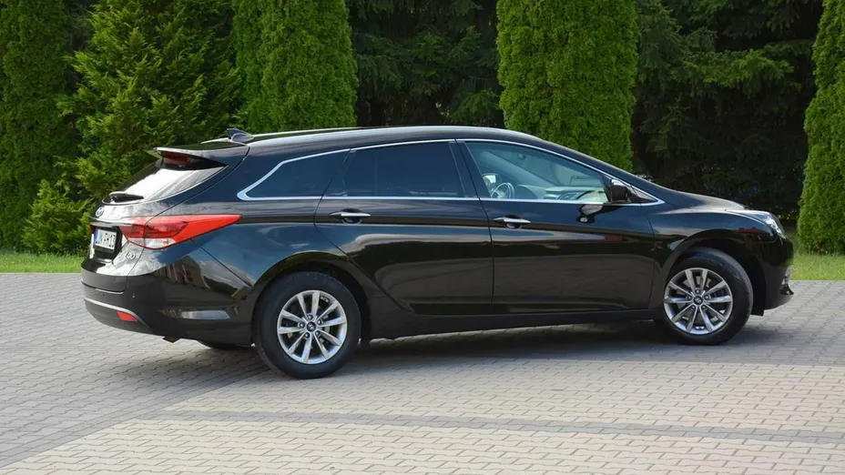 HYUNDAI i40 -