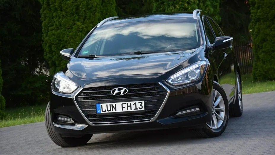 HYUNDAI i40 -